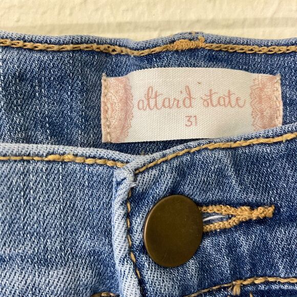 Altar’d State Distressed Denim Jean Shorts Womens size 31 Cuffed Raw Hem Stretch - Picture 2 of 13